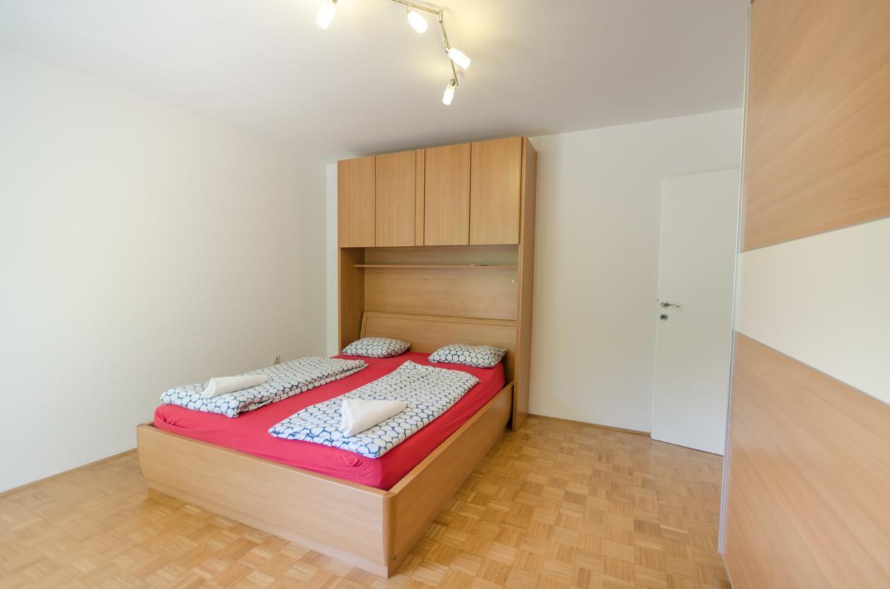 Apartment Near The Train Station Lubiana Esterno foto